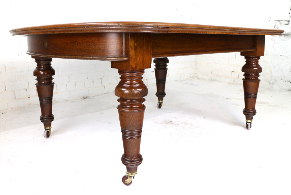 Early Victorian Oak Extending Dining Table & 5 Leaves, 12 ft View XXVI