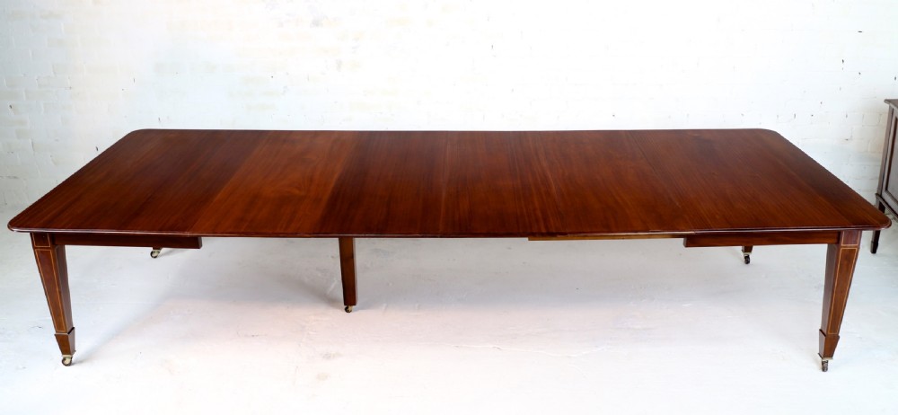 Antique Mahogany Extending Dining Table with Four Leaves & Leaf Holder by James Garvie & Sons, Aberdeen View V