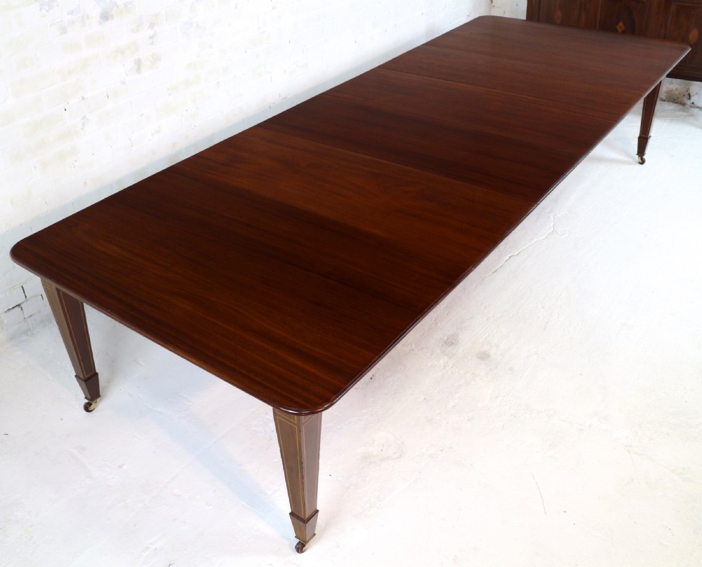 Antique Mahogany Extending Dining Table with Four Leaves & Leaf Holder by James Garvie & Sons, Aberdeen View VI