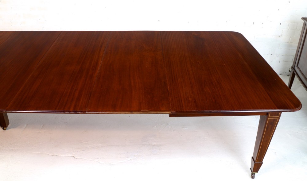 Antique Mahogany Extending Dining Table with Four Leaves & Leaf Holder by James Garvie & Sons, Aberdeen View XII