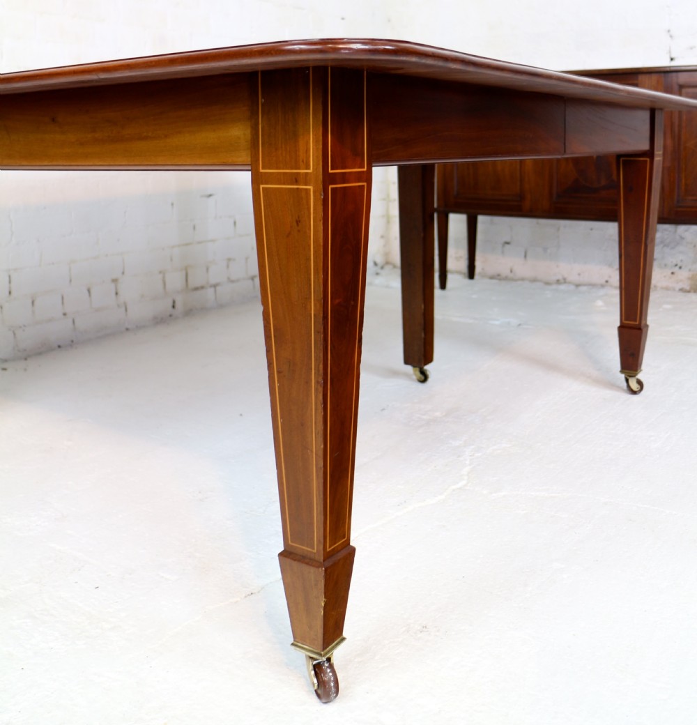 Antique Mahogany Extending Dining Table with Four Leaves & Leaf Holder by James Garvie & Sons, Aberdeen View XXI
