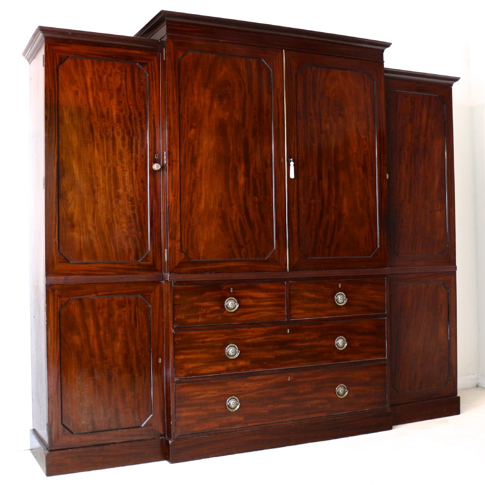 Regency Mahogany Gentleman’s Breakfront Linen Press Wardrobe View III