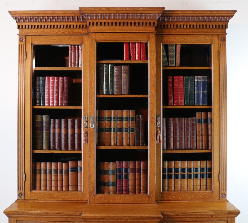Victorian Art Nouveau Oak Breakfront Bookcase Attributed to Maple & Co View IV