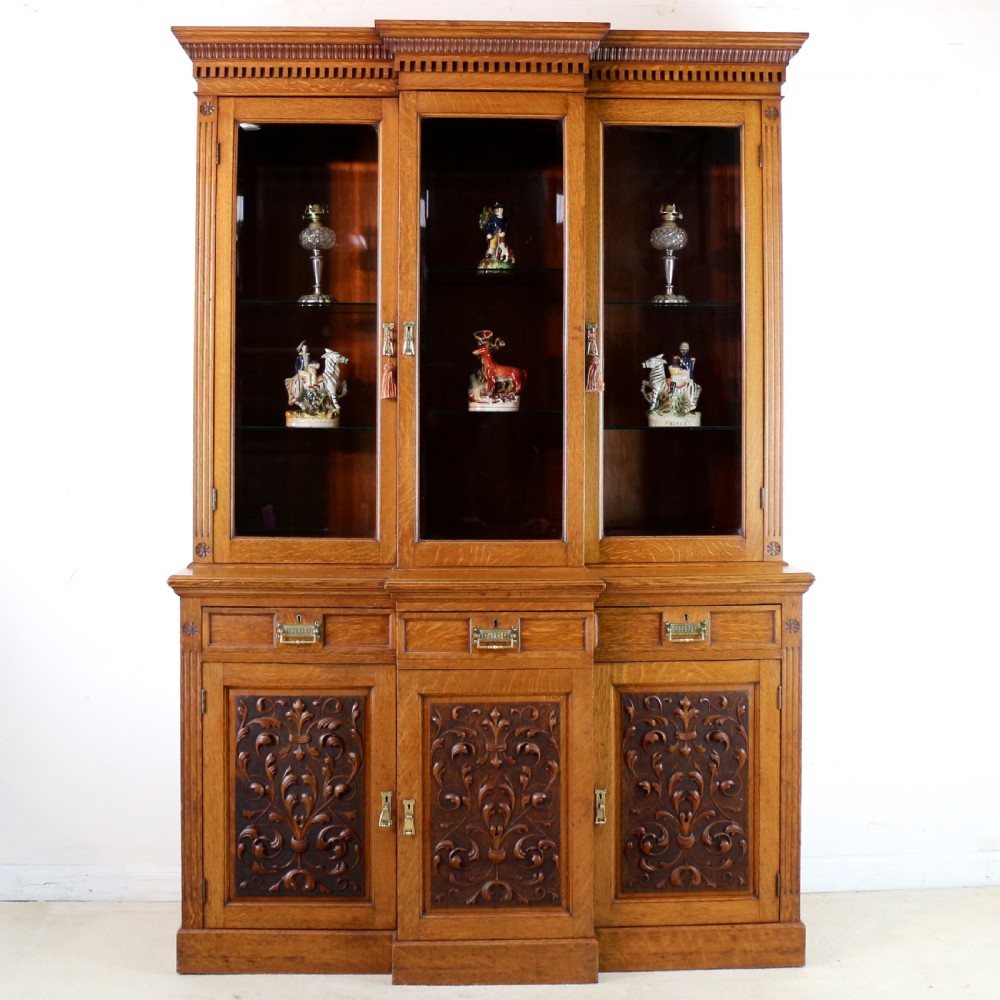 Victorian Art Nouveau Oak Breakfront Bookcase Attributed to Maple & Co View XXVI