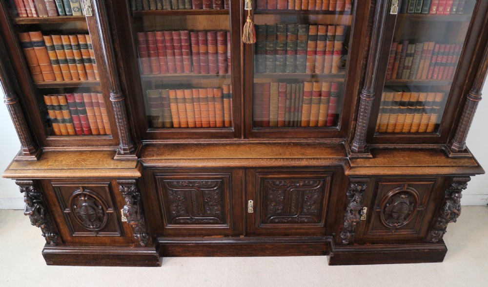 Large Victorian Carved Oak Elizabethan Revival Breakfront Bookcase by Wylie & Lochhead View XXVI