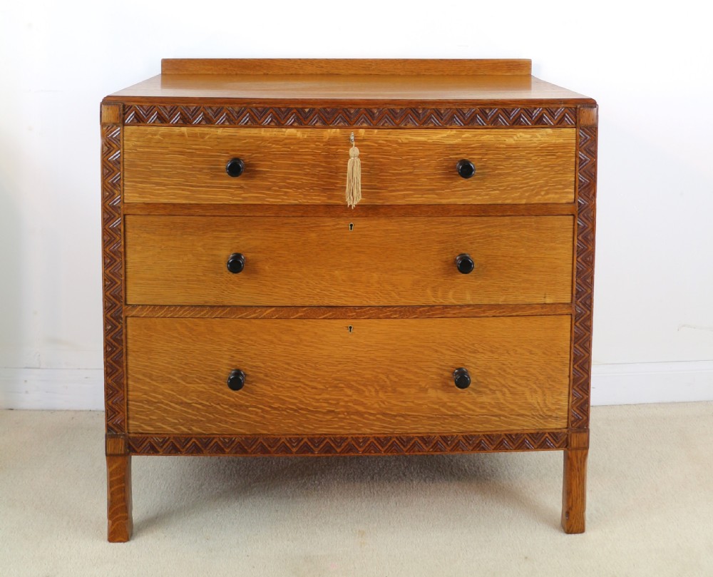 Arts & Crafts Cotswold School Oak Chest & Dressing Table Attributed to Bath Cabinet Makers View IV