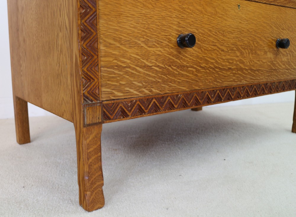 Arts & Crafts Cotswold School Oak Chest & Dressing Table Attributed to Bath Cabinet Makers View VII