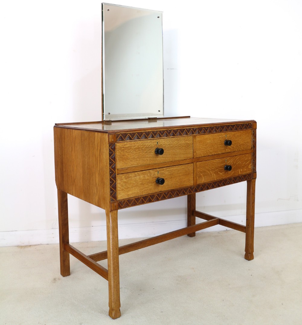 Arts & Crafts Cotswold School Oak Chest & Dressing Table Attributed to Bath Cabinet Makers View XII