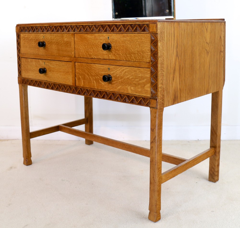 Arts & Crafts Cotswold School Oak Chest & Dressing Table Attributed to Bath Cabinet Makers View XIII