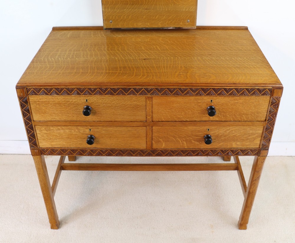 Arts & Crafts Cotswold School Oak Chest & Dressing Table Attributed to Bath Cabinet Makers View XIV