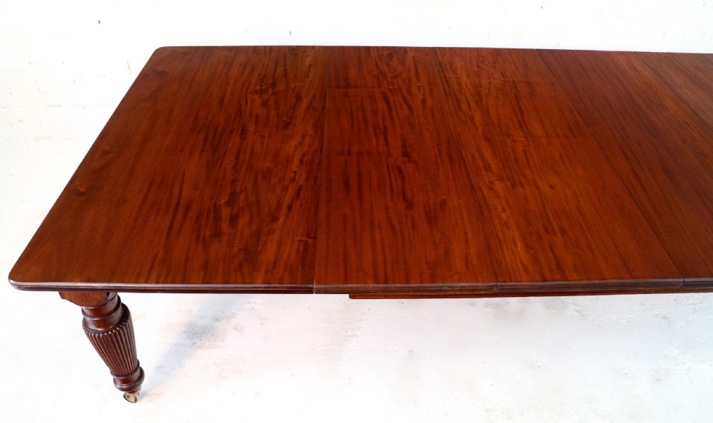 Victorian Mahogany 16 Seat Extending Dining Table & 4 Leaves, 12ft View XI