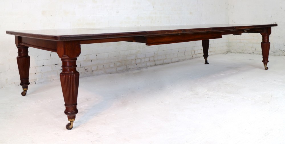 Victorian Mahogany 16 Seat Extending Dining Table & 4 Leaves, 12ft View XV
