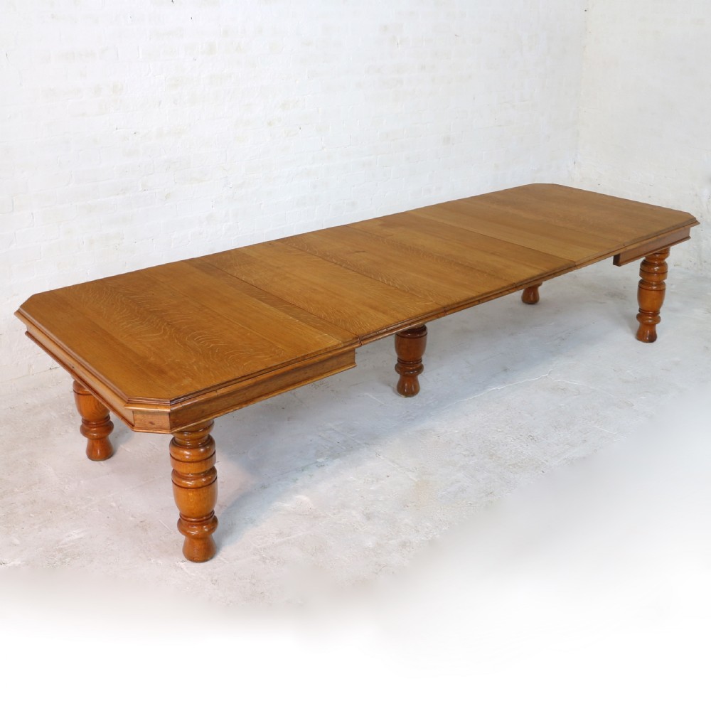 Victorian Oak Extending Dining Table & 4 Leaves, 12ft/seats 14