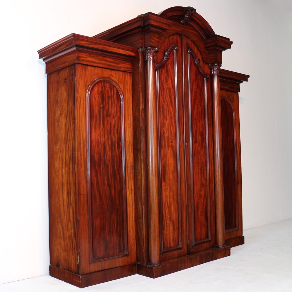 Regency Mahogany Four Door Breakfront Wardrobe View XVI