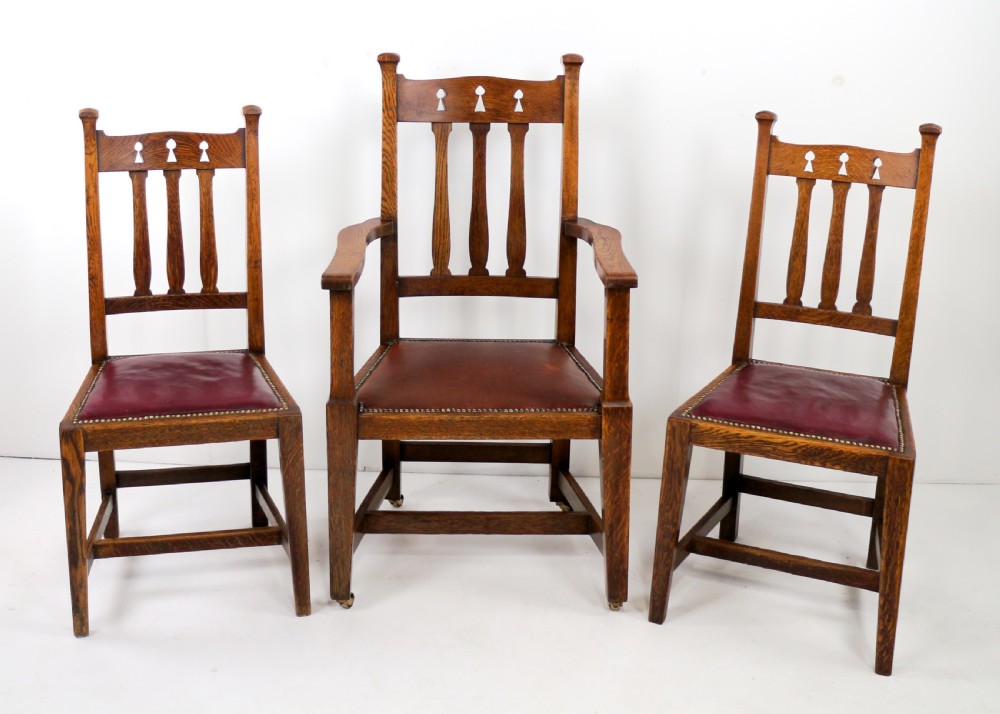 Set of 8 Arts & Crafts Oak Dining Chairs View II