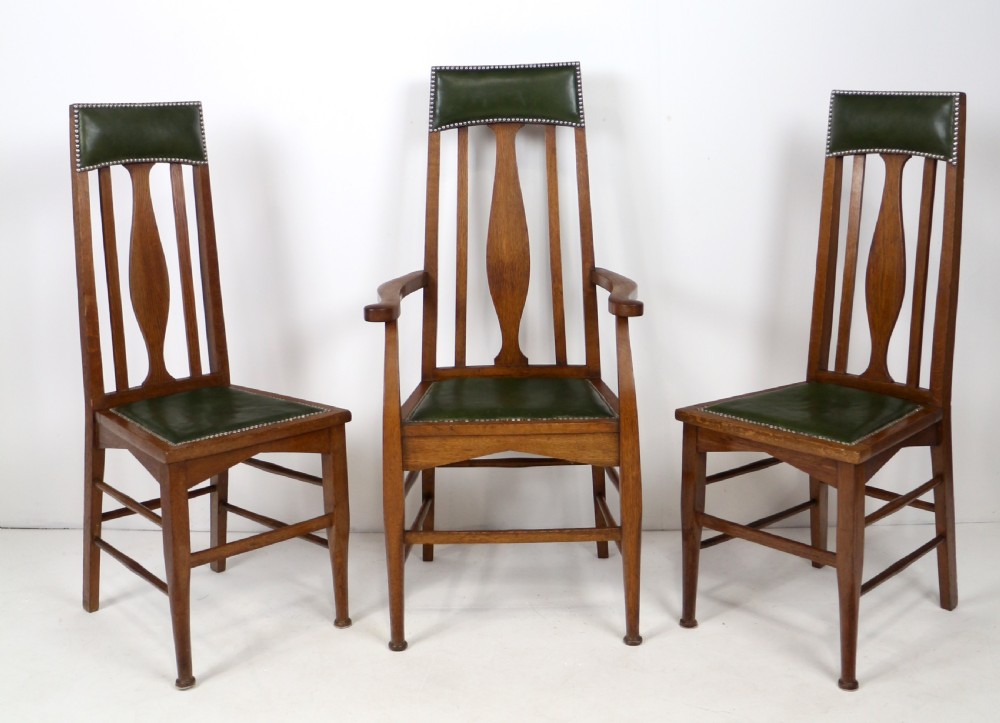 Set of 8 Arts & Crafts Oak Dining Chairs Attributed to E A Taylor, Wyllie & Lochhead View IV