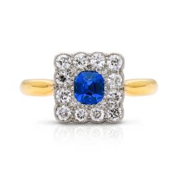 EDWARDIAN 18CT GOLD SAPPHIRE AND DIAMOND CLUSTER RING