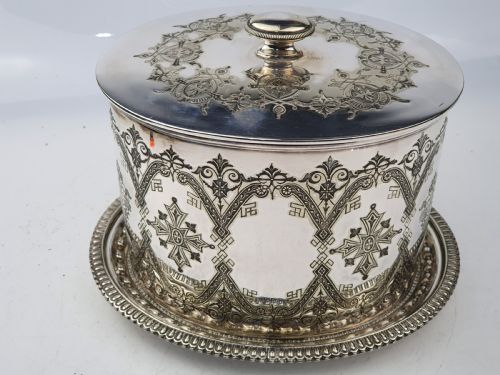 Fine Victorian Silver Plated Oval Biscuit Barrel