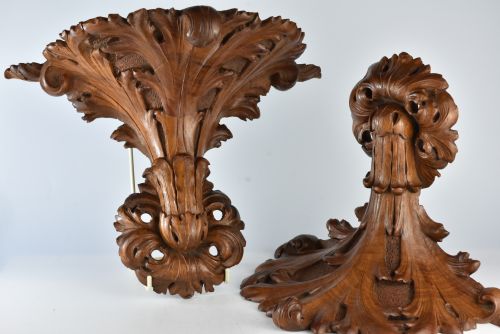 Stunning Carved 19thc Pair Carved Wooden Shelf Brackets