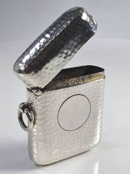 Sampson Mordan Fine Edwardian Silver Seamless Vesta by  C1909