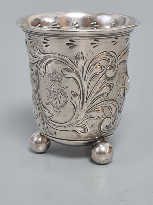 Delightful Late 19thc German Chased Silver Peg Beaker on Ball Feet