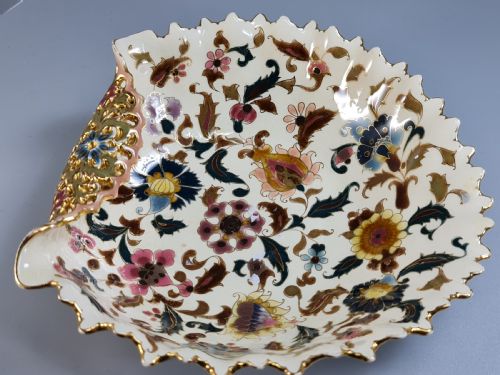 Attractive Zsolnay Pecs Antique Shaped Dish of 'Islamic' Interest/design