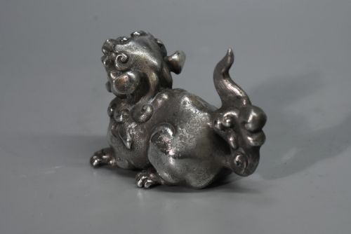 UNUSUAL CHINESE SOLID SILVER DOG OF FO C1900 - ADDITIONAL PHOTO 4