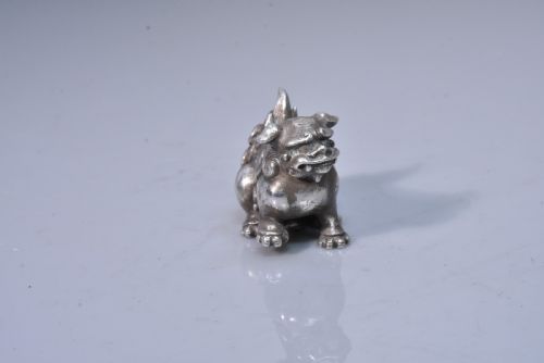 UNUSUAL CHINESE SOLID SILVER DOG OF FO C1900 - ADDITIONAL PHOTO 3