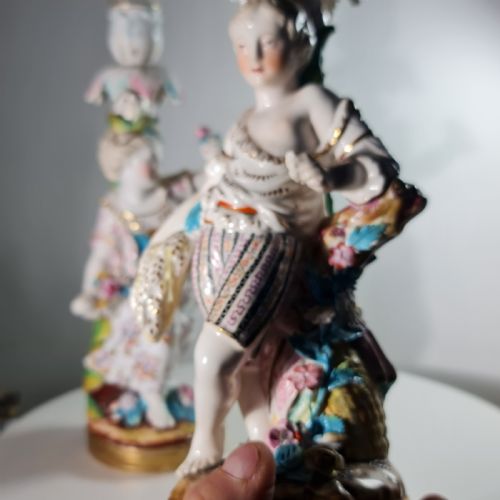 FINE PAIR OF MINTON PORCELAIN FIGURAL CANDLESTICKS 19THC - ADDITIONAL PHOTO 10