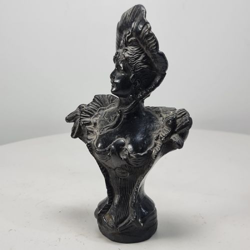 DELIGHTFUL ART NOUVEAU BRONZE BUST OF AN ATTRACTIVE FEMALE WEARING A HAT C1910 - ADDITIONAL PHOTO 6