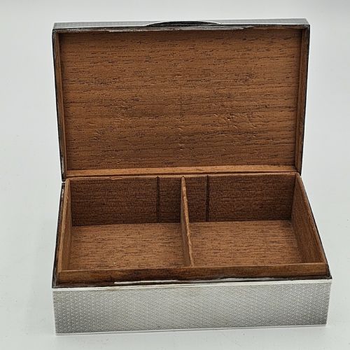 SILVER CIGAR OR CIGARETTE BOX C1929 HINGED LID AND ENGINE TURNED BORDER - ADDITIONAL PHOTO 7