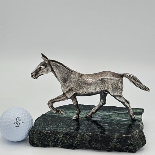 BEAUTIFUL ANTIQUE SILVERED SCULPTURE OF A RACE HORSE C1940S - ADDITIONAL PHOTO 5