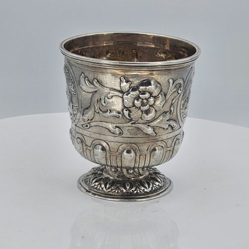 INTERESTING EARLY SILVER PEDESTAL TUMBLER 18THC - ADDITIONAL PHOTO 2