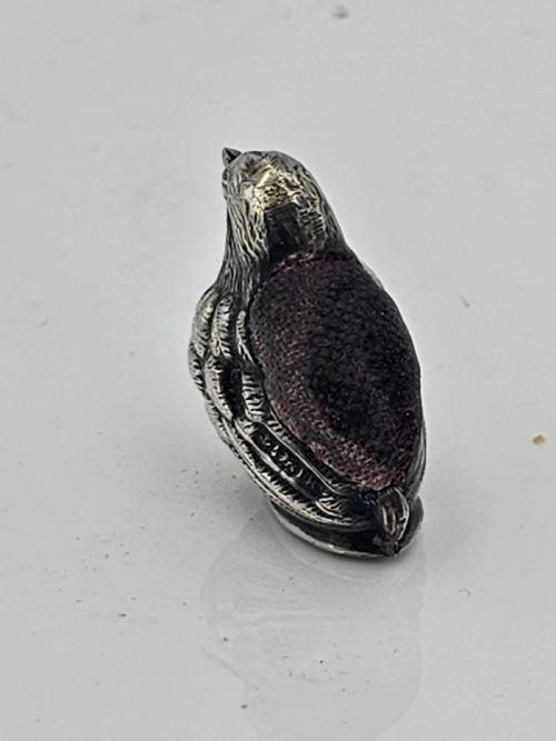 EDWARDIAN SOLID SILVER SWAN PIN CUSHION HALLMARKED LEVI SALAMAN 1909 - ADDITIONAL PHOTO 3