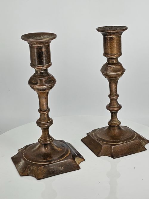 LATE 18THC BRASS CANDLESTICKS GREAT COLOUR - ADDITIONAL PHOTO 12