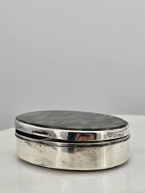 FINE QUALITY GREEN AGATE AND SILVER OVAL SNUFF BOX C 1900 - ADDITIONAL PHOTO 15