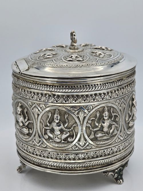 FABULOUS LARGE 19THC INDIAN SILVER BISCUIT BARRELL 419G - ADDITIONAL PHOTO 4