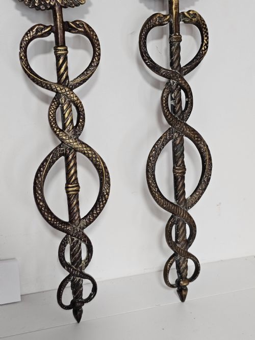 PAIR OF CADUCEUS SYMBOL OF GOD HERMES MERCURY BRONZE BRACKET ENTWINED BY TWO SERPENTS SURMOUNTED BY WINGS - ADDITIONAL PHOTO 8