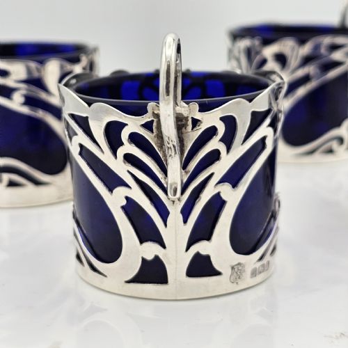 STYLISH SET 4 X ART NOUVEAU SILVER SALTS FORMED AS CUPS C1911 - ADDITIONAL PHOTO 1