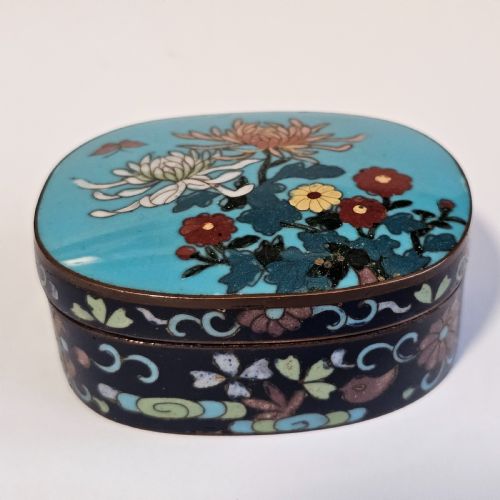 exquisite japanese cloisonne oval patch box c1900 - CATEGORY: ANTIQUE BOXES - DATED 1900