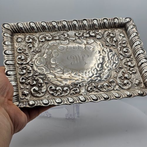 EXQUISITE EMBOSSED SOLID SILVER TRAY BIRMINGHAM 1911 - ADDITIONAL PHOTO 2