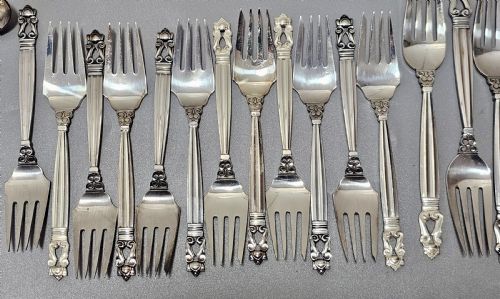 STUNNING VINTAGE GEORG JENSEN 75PCE SILVER ACORN CUTLERY SERVICE PLUS 5 X RARE FRIGAST SILVER SERVERS USED ONLY ONCE - ADDITIONAL PHOTO 4