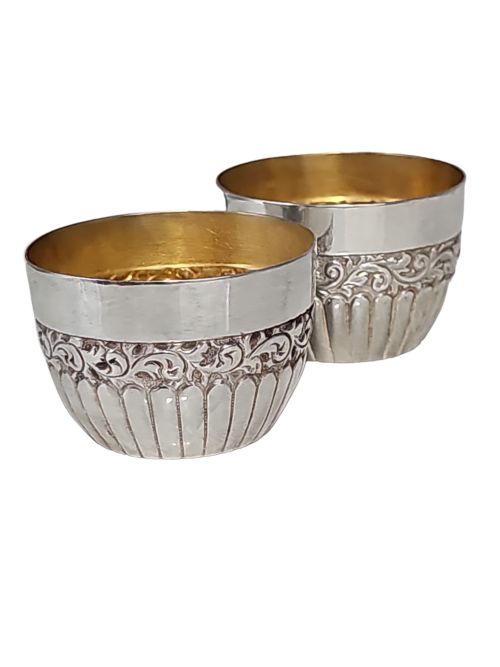 ATTRACTIVE PAIR OF 19THC ELKINGTON SILVER SALTS WITH GILDED INTERIORS C1889 - ADDITIONAL PHOTO 3