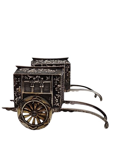 FABULOUS QUALITY JAPANESE VINTAGE STERLING SILVER CRUETS FORMED AS WAGONS C1920S - ADDITIONAL PHOTO 4