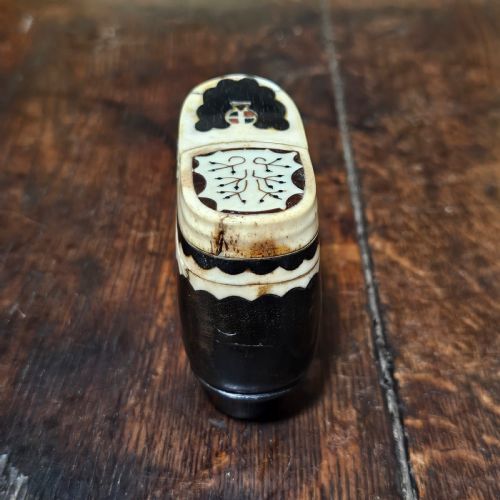 VERY FINE VERY LARGE 19THC CARVED AND INLAID TREEN NOVELTY SHOE SNUFFTOBACCO BOX - ADDITIONAL PHOTO 7