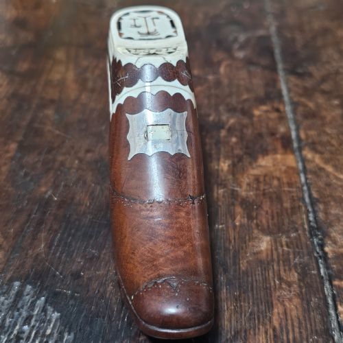 EXQUISITE RARE DATED VERY LARGE 19THC INLAID TREEN NOVELTY SNUFFTOBACCO BOX FORMED AS A SHOE - ADDITIONAL PHOTO 7