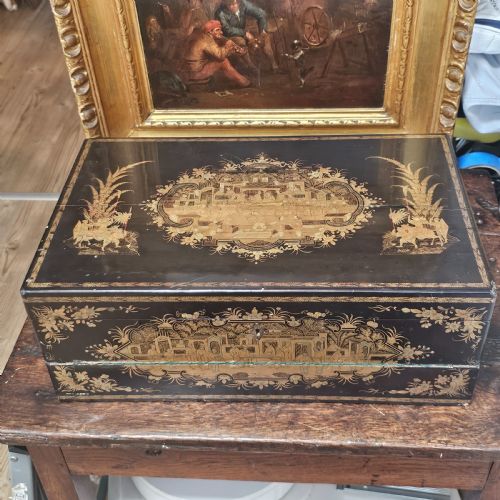 19THC CANTONESE LACQUERED LAP DESKWRITING SLOPE