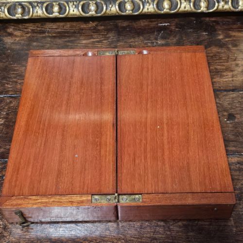LATE VICTORIANEDWARDIAN MAHOGANY AND IVORY TRAVELLING CHESS SET - ADDITIONAL PHOTO 10