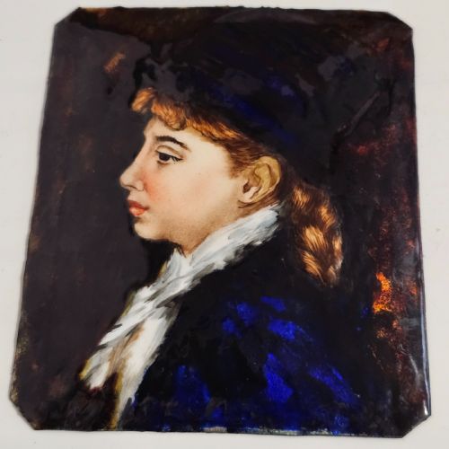 ANTIQUE FRENCH ENAMEL PORTRAIT OF YOUNG WOMAN ON COPPER LIKELY LIMOGES C1900 - ADDITIONAL PHOTO 3