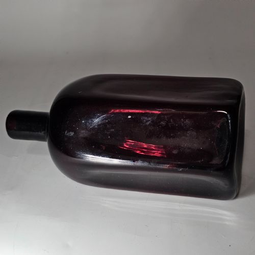 FINE QUALITY EARLY 19THC PURPLE GLASS BOTTLE GIN - ADDITIONAL PHOTO 9